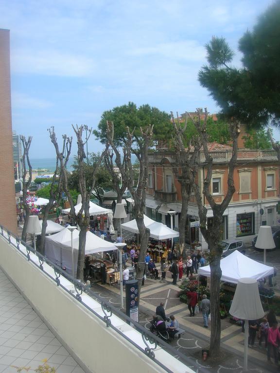 Residence Suisse Cattolica Buitenkant foto
