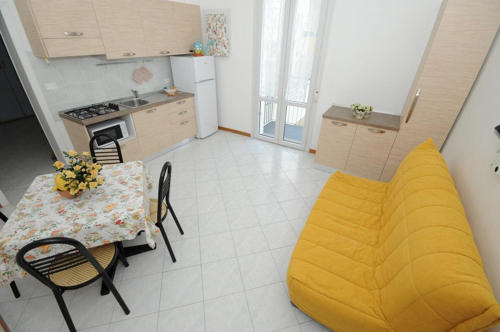 Residence Suisse Cattolica Buitenkant foto
