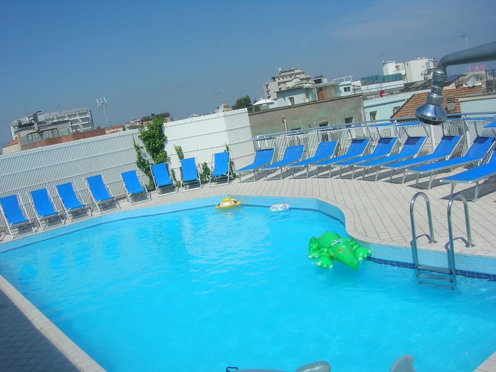 Residence Suisse Cattolica Buitenkant foto