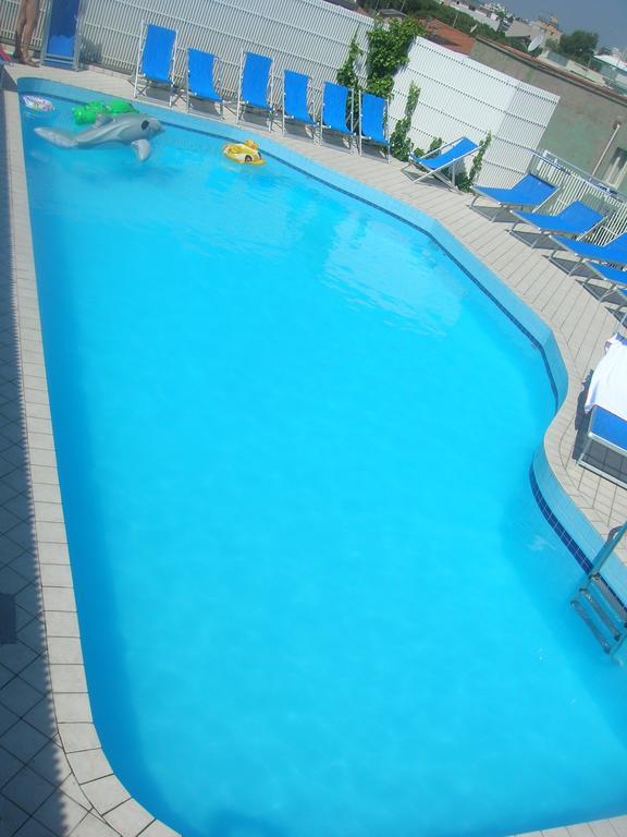 Residence Suisse Cattolica Buitenkant foto