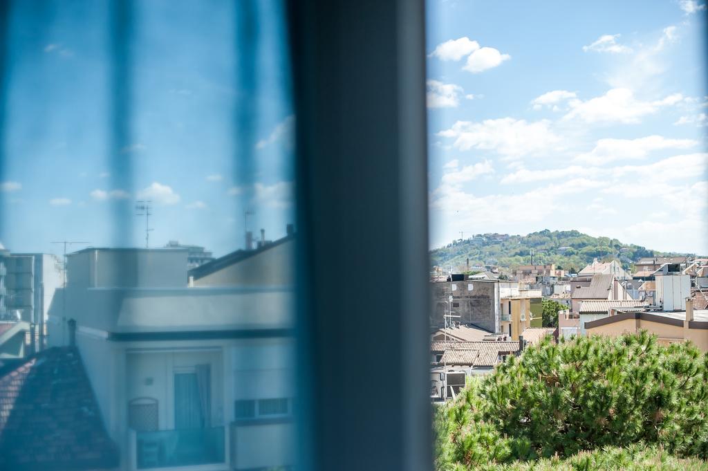 Residence Suisse Cattolica Buitenkant foto